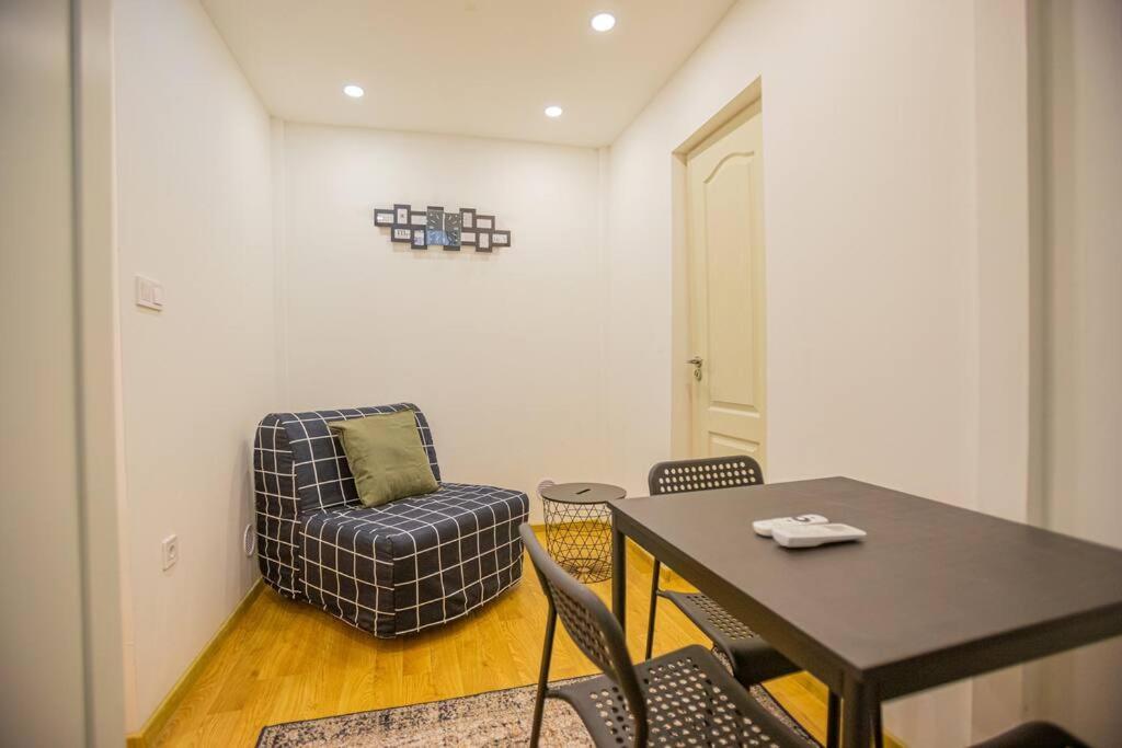 Cute Gallery Flat In Dob Str, Mars Budapest Luaran gambar